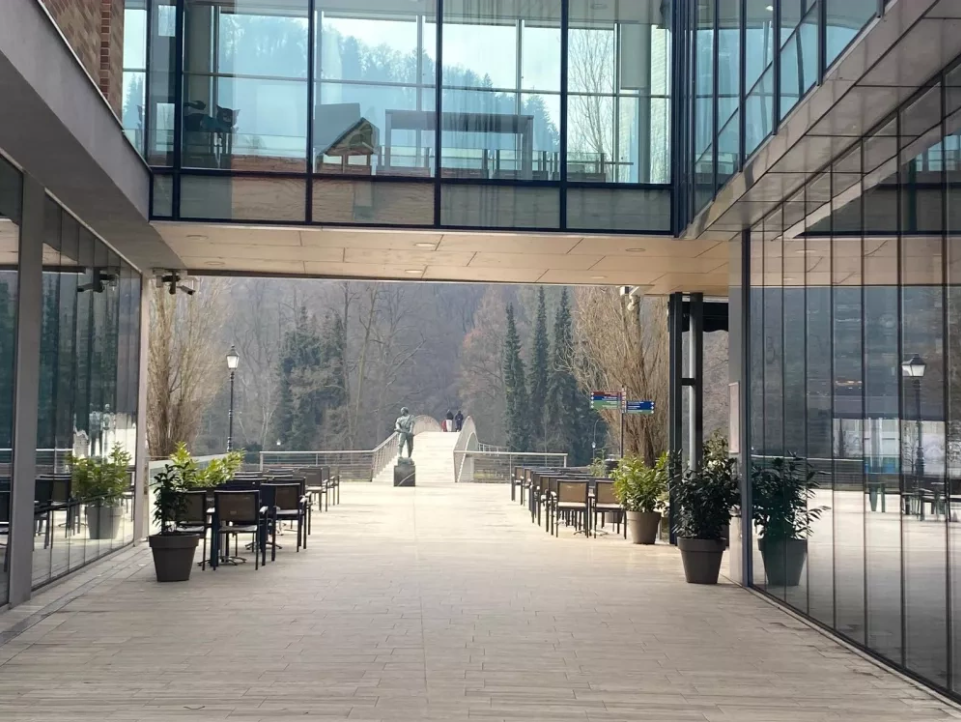 Prehod Osrednje knjižnice Celje.