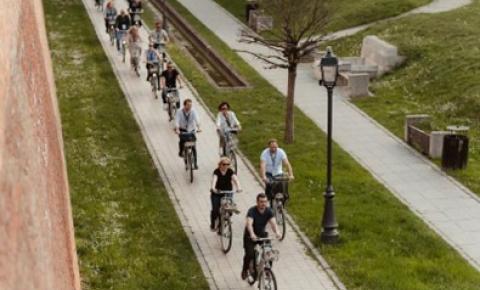 Cycling tour in the Alba Iulia fortress.
