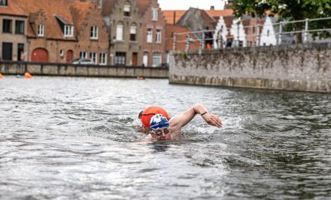 Swimminginahistoricallane_urbanswim2025